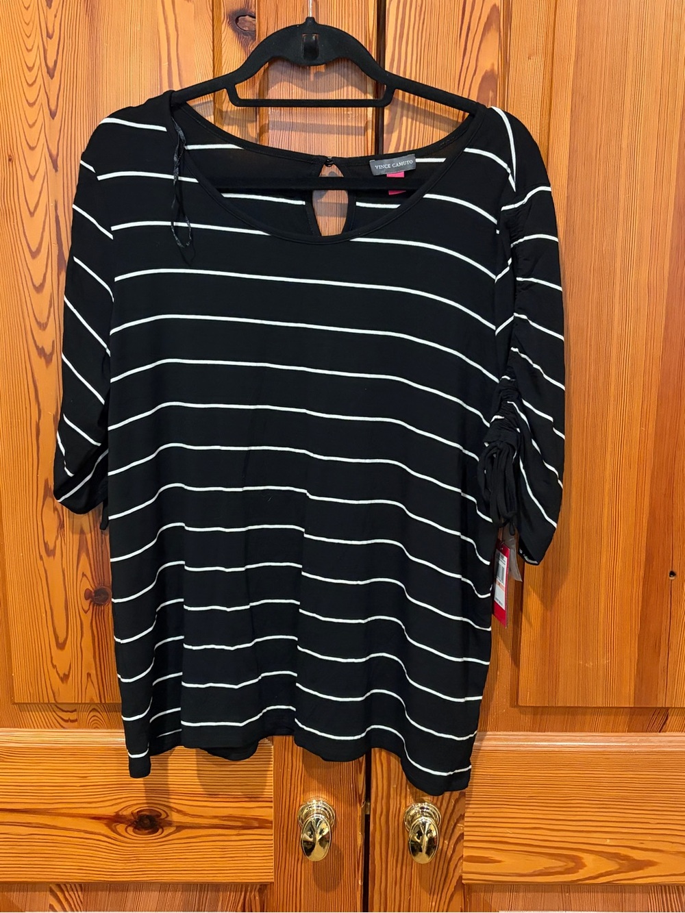 Vince Camuto Black striped short-sleeve ruched top